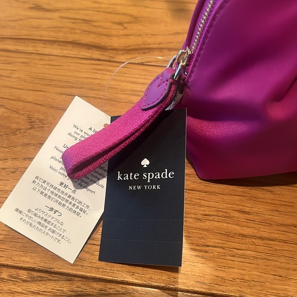 KATE SPADE CHELSEA COSMETIC BAG♠️ - Picture 5 of 8